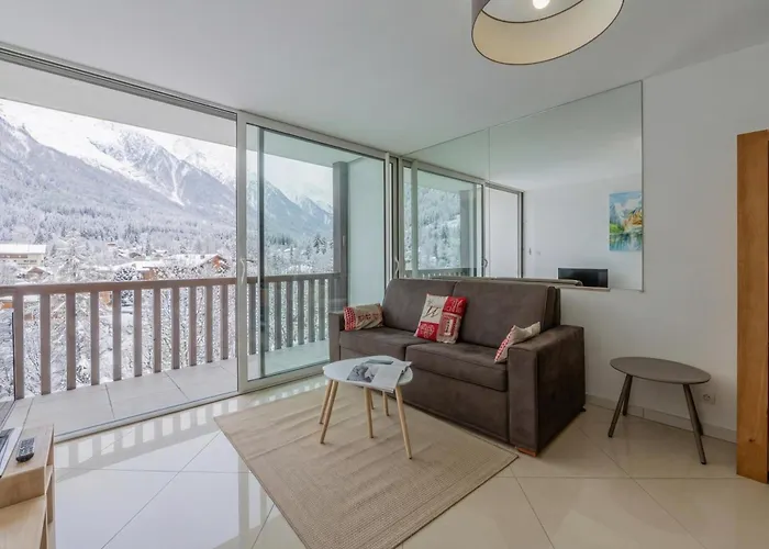 Riverside Mont Blanc View - Happy *